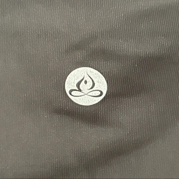 Apana Yoga Lifestyle Leggings with Pockets - Picture 11 of 12